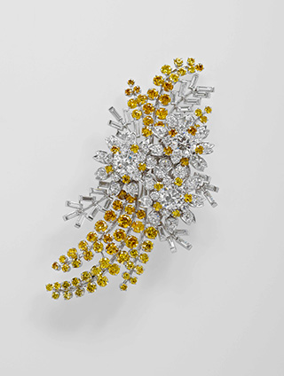 her-majestys-diamond-wattle-brooch