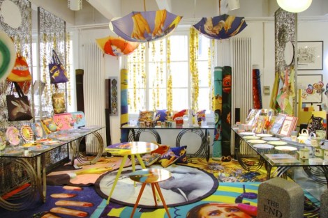 toilet paper and Saletti