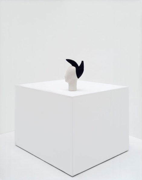 10. Chapeau-chaussure Gala, Schiaparelli Hiver 1937-38 © Eric Poitevin-ADAGP 2016 (300)