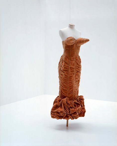 15. Robe dite 'Seins obus', JP Gaultier A-H 1984-85 © Eric Poitevin