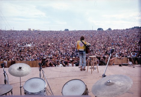 15 Aug 1969 --- John Sebastian performs at the Woodstock Music & Art Fair in Bethel, New York (Max Yasgur's 600-acre farm) on Friday, August 15, 1969. --- Image by © Henry Diltz/Corbis