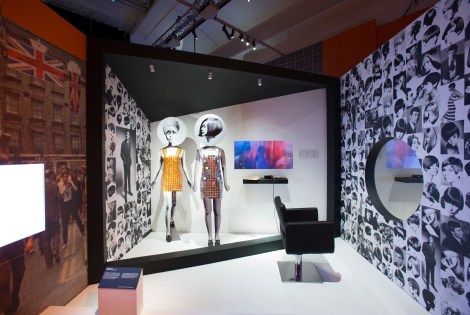 Revolution exhibition photography 06-09-2016